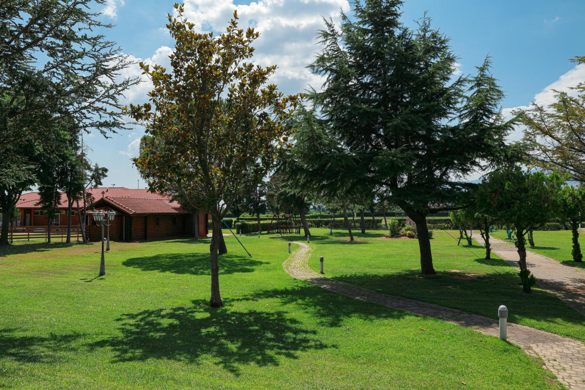 Hotel Le Chalet Ksanti Zewnętrze zdjęcie